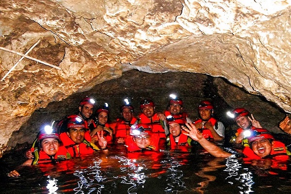 Cacahuamilpa underground rivers