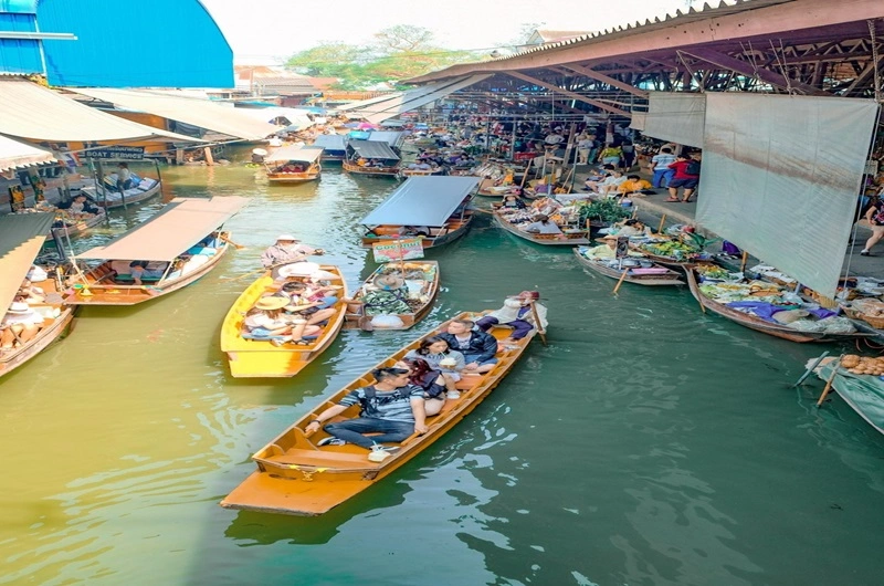 Thailand Trip - 01- DAMNOEN SADUAK FLOATING MARKET - Habibi World Travel and Tour