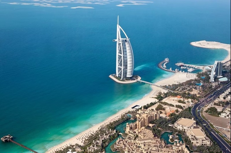 Instagrammable Honeymoon Dubai / Habibi World Travel & Tour