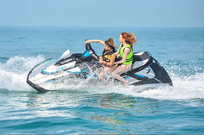 Jet Ski Dubai Marina / Habibi World Travel & Tour   https://habibi-world-travel-agency.com