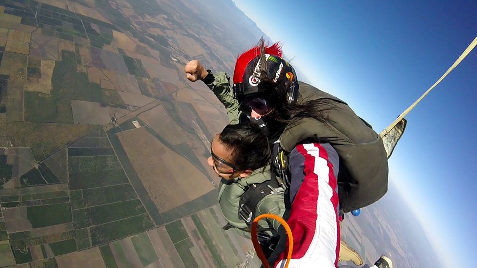 Skydive Celaya jump