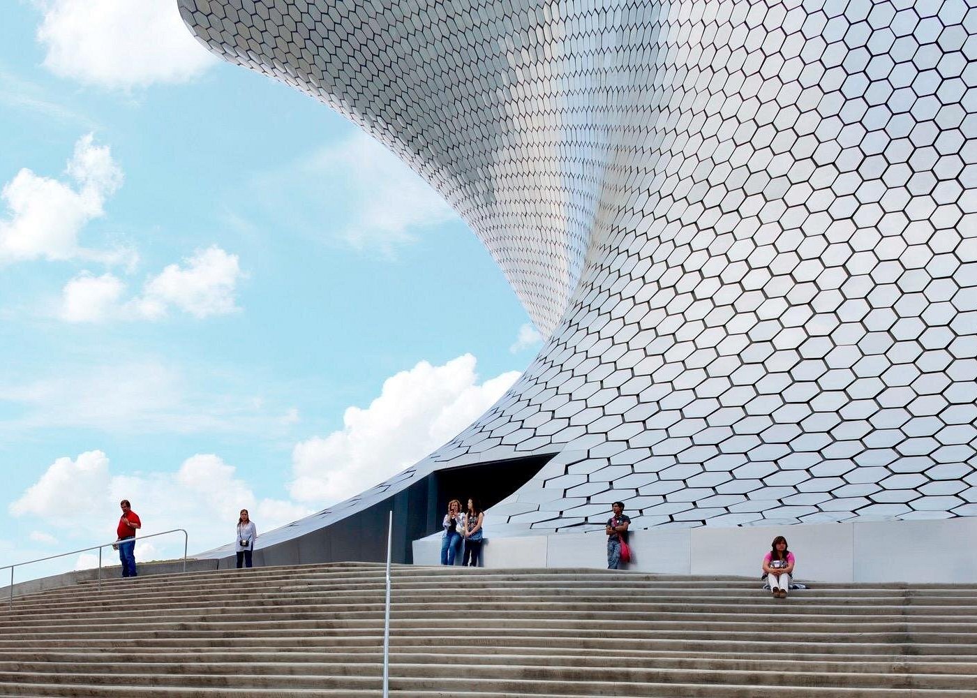 Soumaya-Museum -Incredible journey - https://habibi-world-travel-agency.com