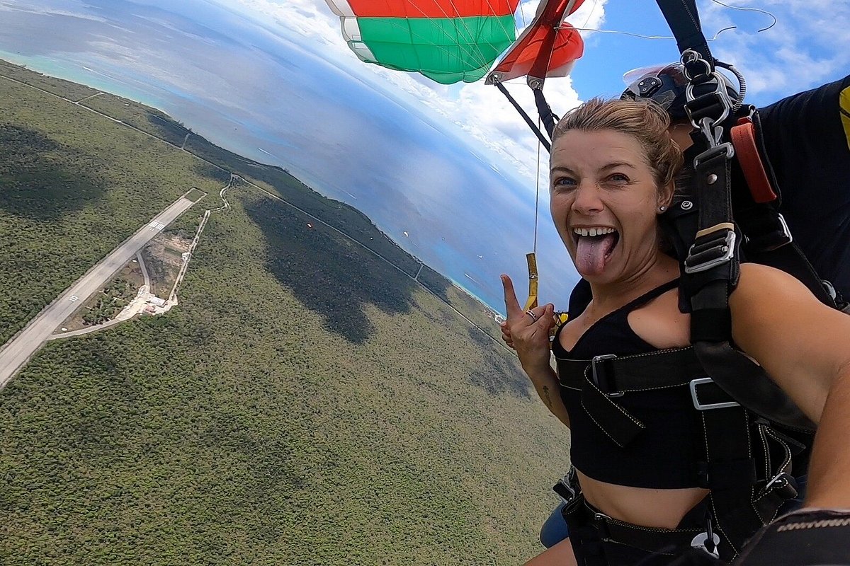 Skydive Playa Quintana Roo - Skydiving