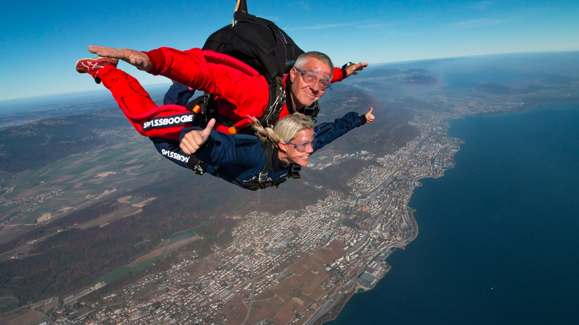 Tequistengo parachute jump