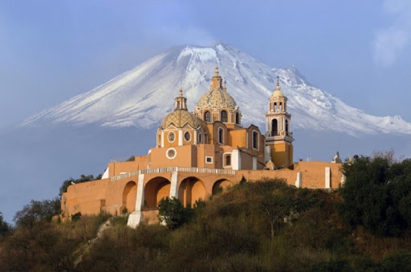 POPOCATÉPETL AND IZTACCÍHUATL