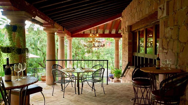  Rancho Las Cascadas wrangler - Habibi World Travel & Tour America