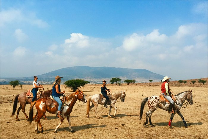  Rancho Las Cascadas wrangler - Habibi World Travel & Tour America